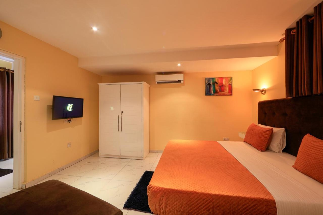 Roses Guest House Kumasi Buitenkant foto